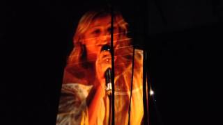 Revolverheld &amp; Annett Louisan - Spinner // live in Berlin MTV Unplugged
