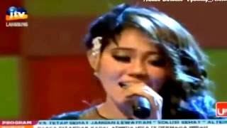 Download lagu VIA VALLEN LUMPUHKAN INGATANKU mp3 Download lagu VIA VALLEN LUMPUHKAN INGATANKU mp3