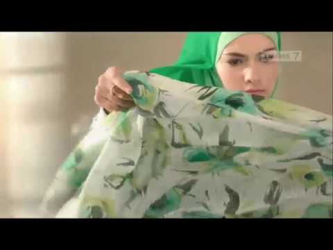 Siti Widyanti Iklan Shampo Rejoice 3in1 Perfect Cool