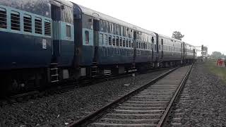 preview picture of video '#TRAIN Radhikapur Rail station starting || #Radhikapur pur to Chitpur Express Train'