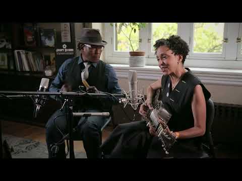 Piedmont Bluz Acoustic Duo - Pay Day (Mississippi John Hurt) - Brooklyn Folk Fest - NYC