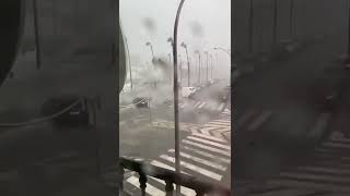 Tornado en Cartaya (Huelva), succiona a un hombre con paraguas #TORNADO #SPAIN
