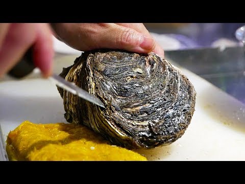 Japanese Street Food - $20 GIANT OYSTER Seafood Steak Teppanyaki Japan