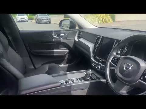 Volvo XC60 B4 (197hp) AWD Momentum Pro Auto - Image 2