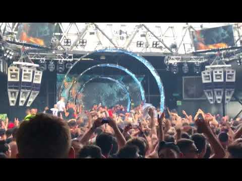 THE MARTINEZ BROTHERS B2B LOCO DICE 8AM @ Cocoricó