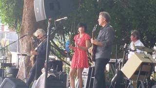 JUST ONE LOOK(LINDA RONSTADT TRIBUTE)- "I CAN'T LET GO"