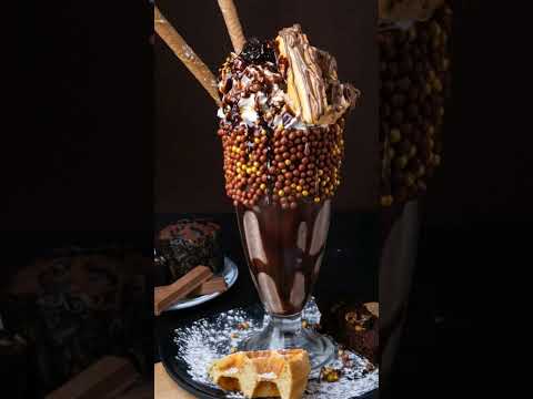 Chocolate shake Subscribe for more videos #youtubeshorts #foodmedia #yummy #tasty #delicious #yum