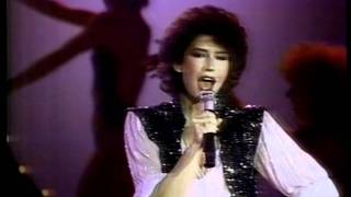 Solid Gold / Melissa Manchester &quot;You Should Hear How She Talks About You&quot; (HQ)