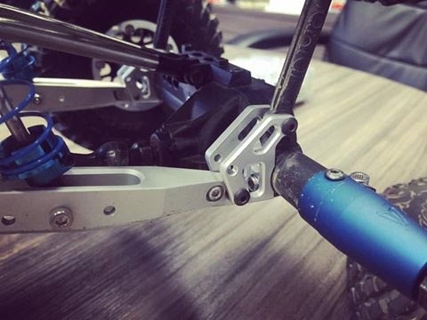 Axial RR10 Bomber Budget Build - AR60 Dual Shock/Link Mounts- Episode 17