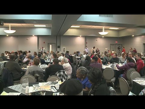 Holocaust survivor Erika Gold shares story of escape at Jewish Community Center in Youngstown