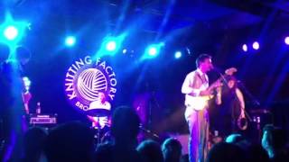 Too young to burn, Sonny and the Sunsets