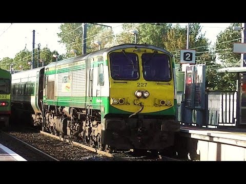 IE 201 Class Locomotive (227) + Enterprise (9004) - Clontarf Road, Dublin