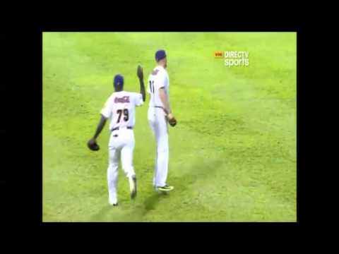 Gran jugada de Brock Stassi | Postemporada Magallanes-Leones 2015-2016