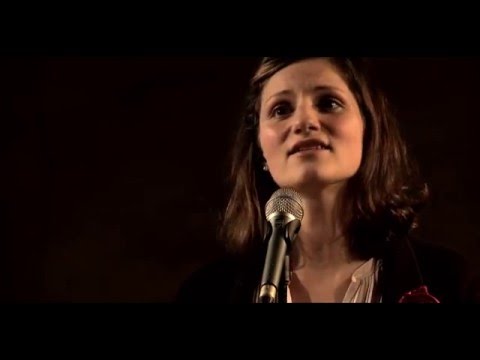 Laura Morgenstern "Unter deinen weißen Sternen"