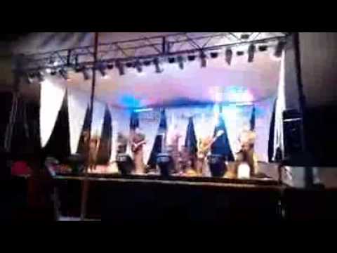 Tres Patines cover Tremendo Ruido