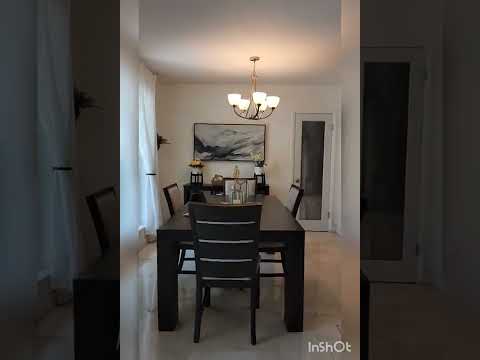 9401 SW 192 DR CUTLER BAY, FL 33157 _  4/2 one car garage pool home