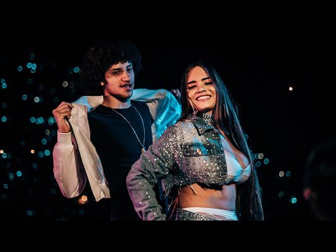 COMANDANDO A SACANAGEM -DJ Gabriel do Borel ft MELINNA