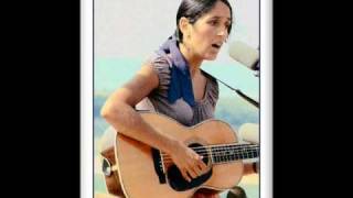 Joan Baez Gracias a La Vida Video