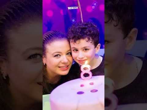 تعرفوا عليه من الموبايل   الكشف عن كواليس رحيل ابن أناهيد فياض