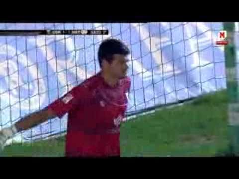Raul Navas para un penalty al Rayo (Copa del Rey)