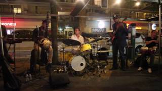 Ousmane Kouyate Universal Groove (archivo maestro)