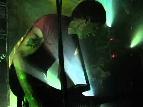 A Place To Bury Strangers live @ The Shacklewell Arms, London, 10/11/13 (Part 2)