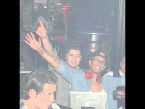 Dj Cihan Ft  Alisan & Demet Akalin   Melekler Imza Topluyor