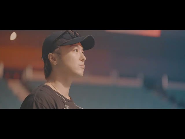EXILE TAKAHIRO、初の単独日本武道館公演の映像作品から会場大合唱のEXILE楽曲を公開 4 YouTubeサムネイル