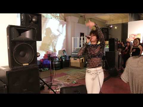 Diona West and The Lovenauts 2