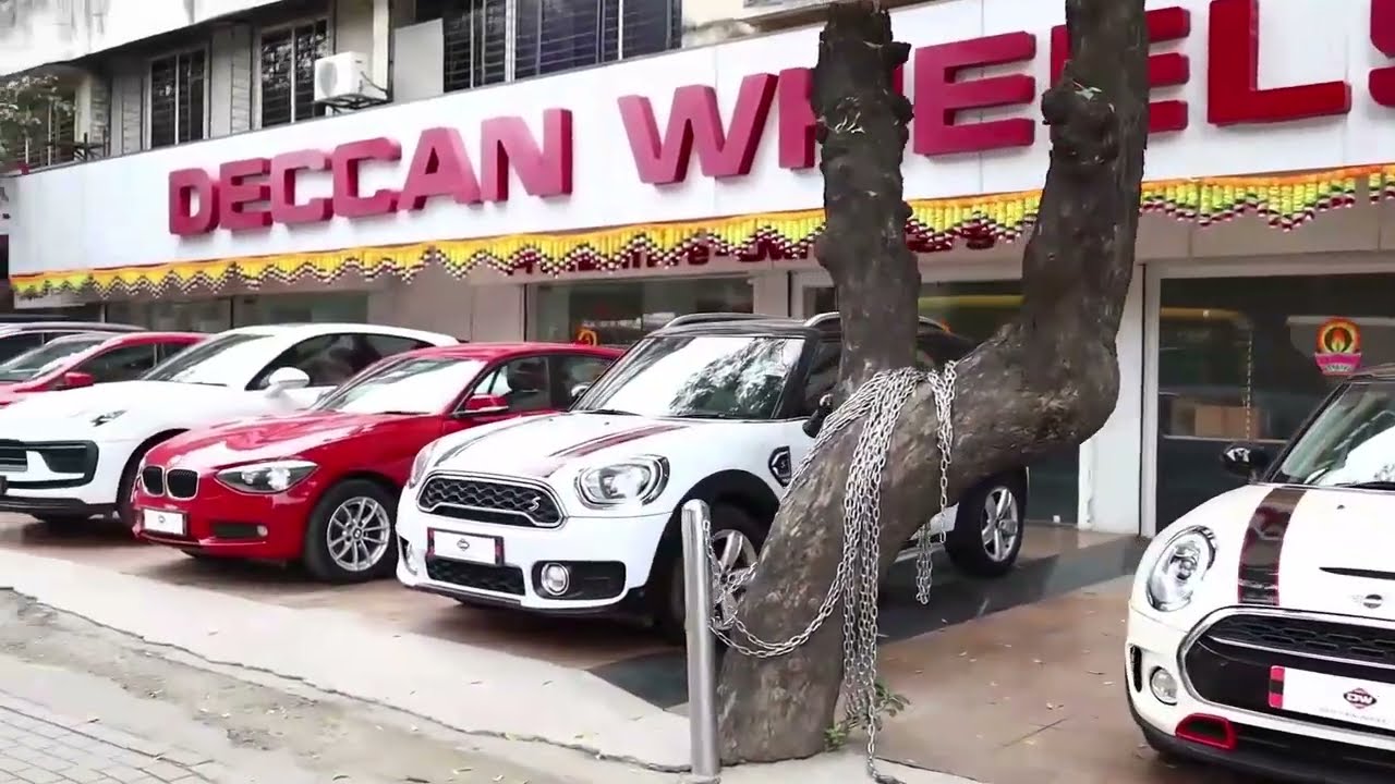 Showroom Walkthrough