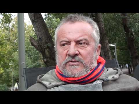 4. Dorin Lupea - "De ce sculptați?" - "Așa mă simt bine!"