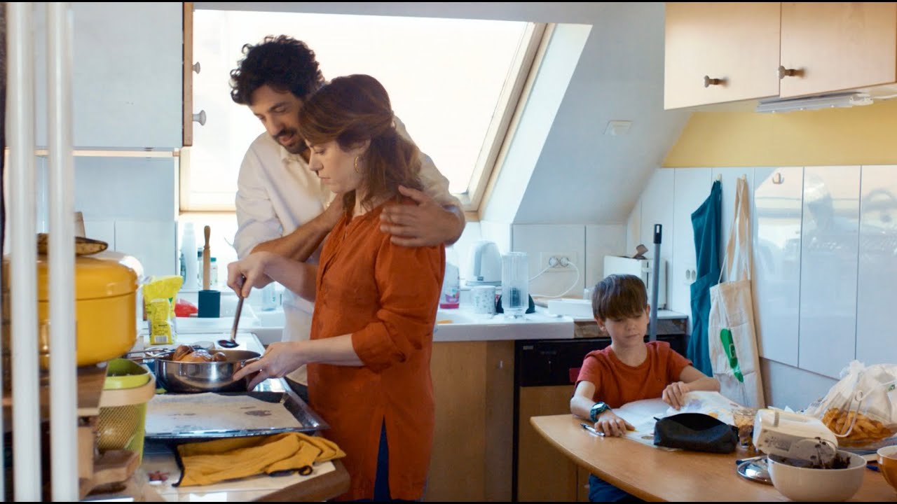 Miniature de la vidéo Double foyer (2024) - Trailer (French) du film Double foyer