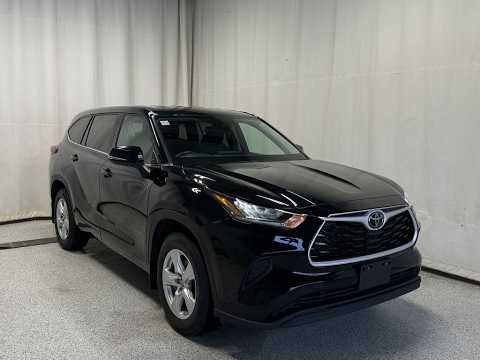 2022 Toyota Highlander LE AWD in Black for sale at Park Mazda in Sherwood Park, AB