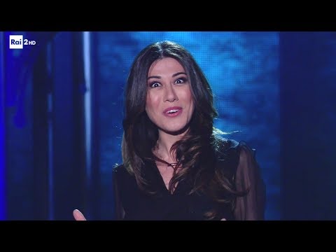 Monologo sul "Cambiamento" -  Virginia Raffaele - Facciamo che io ero  24/05/2017