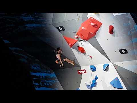 ADAM ONDRA Screams and Freaks extremely out after falling in the Final