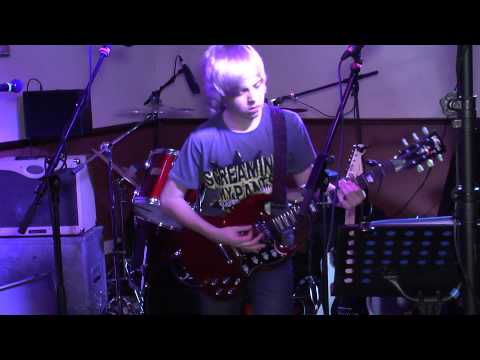 JAMES BELL - Sweet Child O mine  @ The White Horse - Nantwich - Cheshire - Sat 19 may 2012
