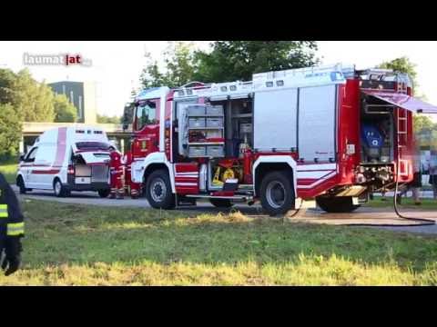 Sieben Verletzte bei Kollision zwischen Regionalzug und LKW in Sattledt