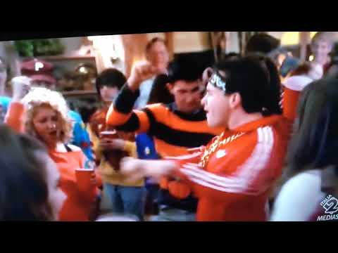 Il primo bacio di Barry e Lainey - The Goldbergs ITA 1x23