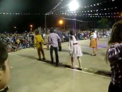 Festa junina - colégio objetivo - apresentação segunda série.