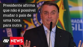 Bolsonaro diz que não pode agir como apoiadores pedem: “Não tenho superpoderes”