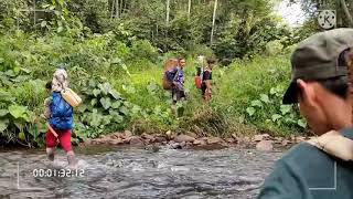 Download lagu Jalan kaki dari Long sule ke Long Top_untuk Membeli Sembako dan BBM_Kec.Kayan Hilir_Kab.Malinau_2021 mp3 Download lagu Jalan kaki dari Long sule ke Long Top_untuk Membeli Sembako dan BBM_Kec.Kayan Hilir_Kab.Malinau_2021 mp3