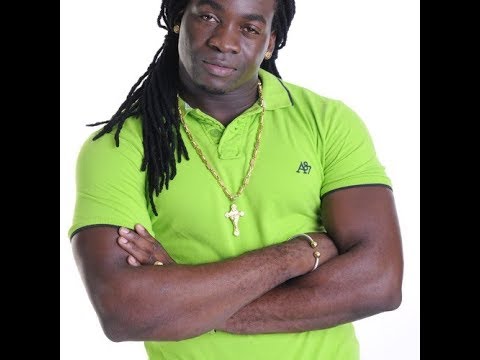 Cyriel & The More Love band Moni na moni