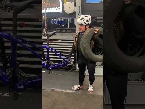 Die band die ging niet! (Advertentie) #promo #funnyvideo #wielrennen #koers #belgië