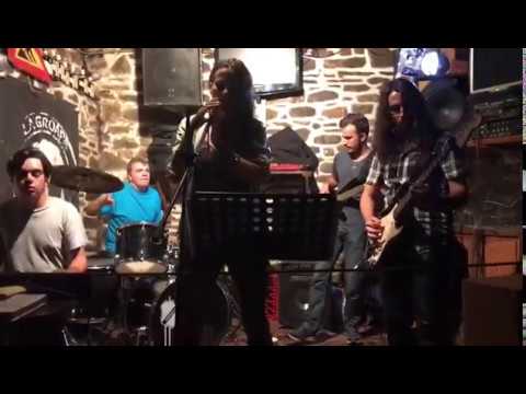 CRISTINA TRANDAFIR si baietii de la EVERDREAM in concert la GROAPA in august 2019 (500letters cover)