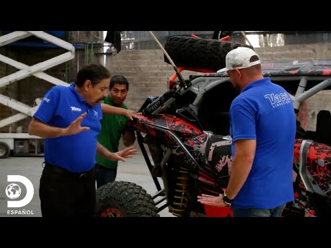La transformación de dos autos en limusinas idénticas | Mexicánicos | Discovery en español