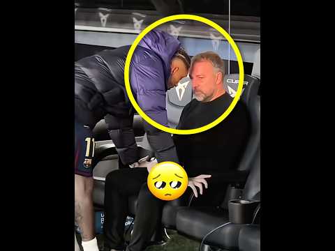 Raphinha Takes Care of Everyone 🥺