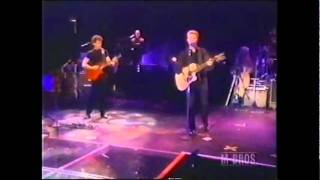 David Bowie &amp; Lou Reed 01   Queen Bitch live