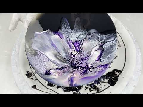 250. Sheleeart Fluid Artist -  Tilted Swipe