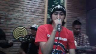 Download lagu KMJ - BILA ENGKAU IZINKAN (HENGKY SUPIT COVER) mp3 Download lagu KMJ - BILA ENGKAU IZINKAN (HENGKY SUPIT COVER) mp3