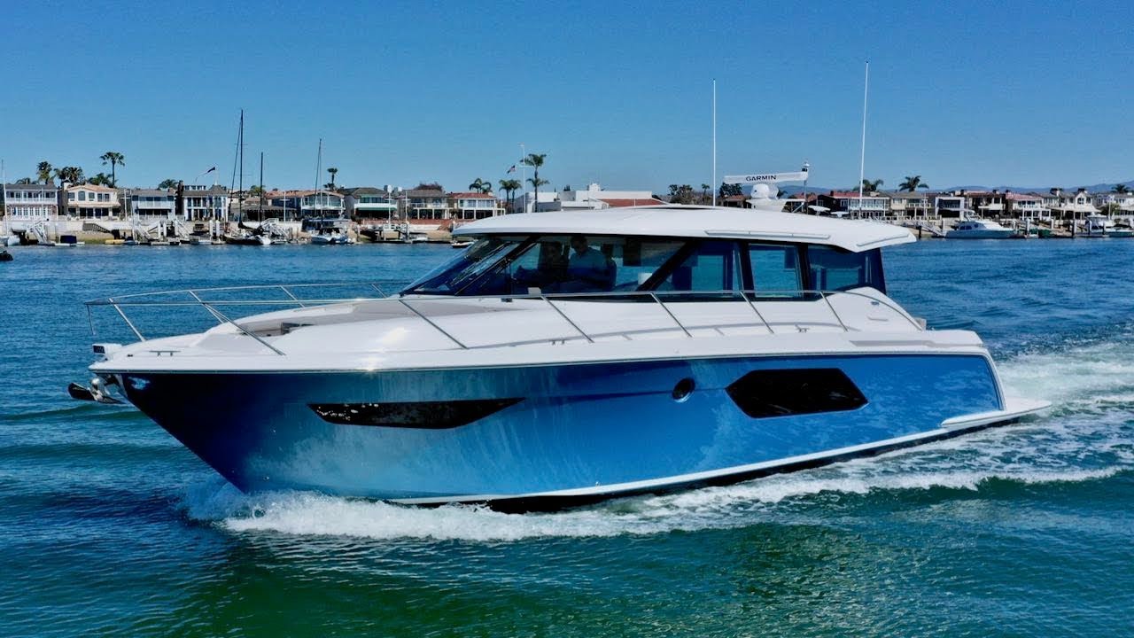 Tiara 49 Coupe - Review